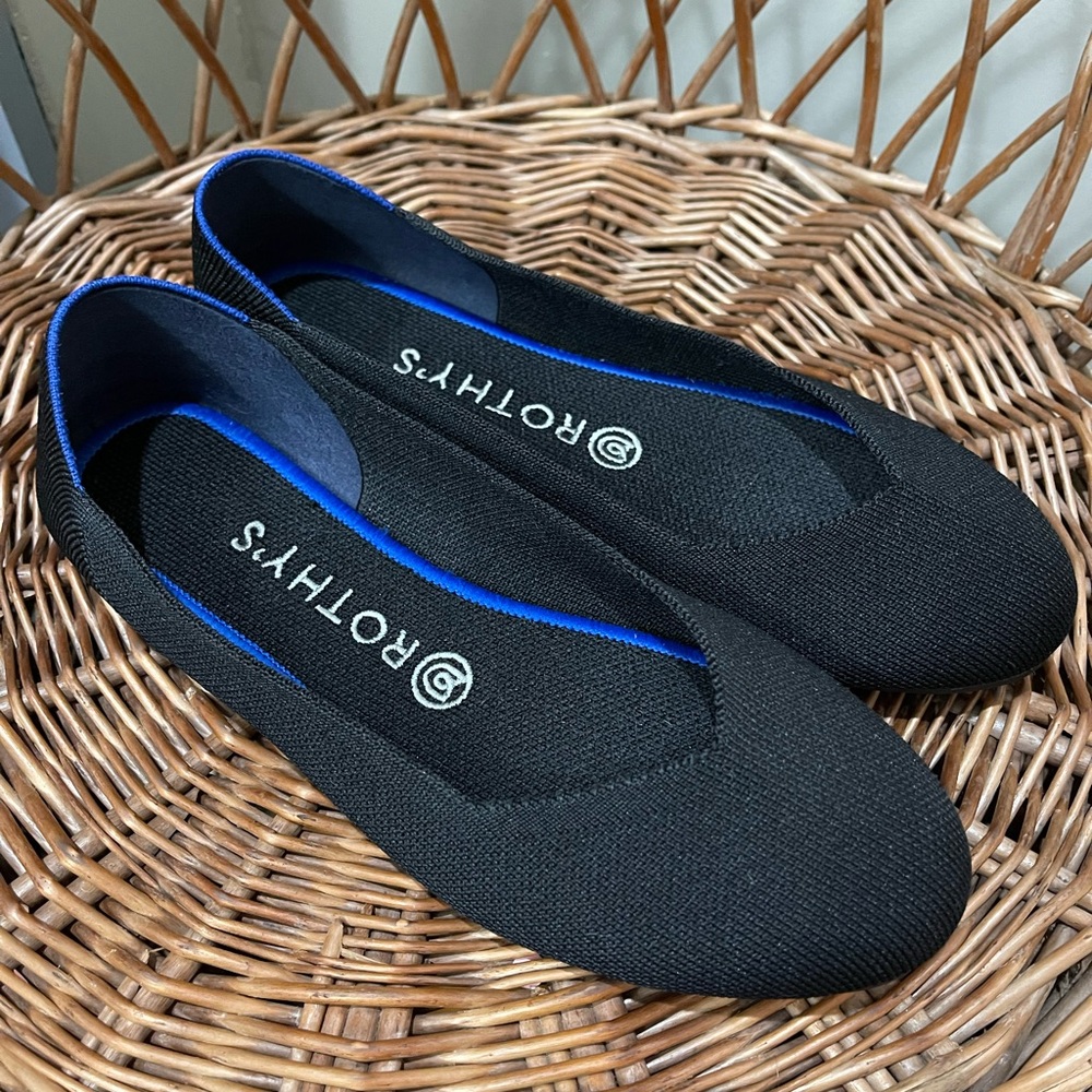 Rothy’s Black Round Toe Flats Size 8
